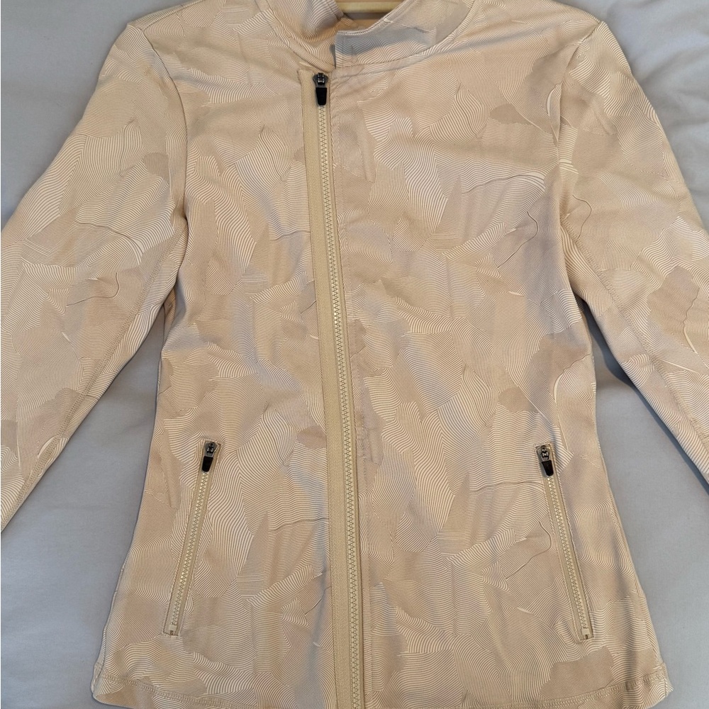 Chic Cream Women's Active Jacket